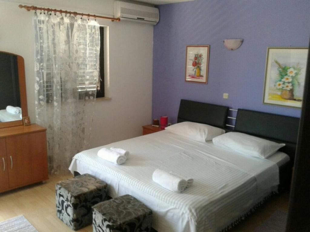 Apartments Magda Supetar Ngoại thất bức ảnh