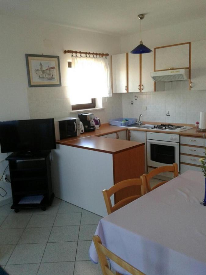 Apartments Magda Supetar Ngoại thất bức ảnh