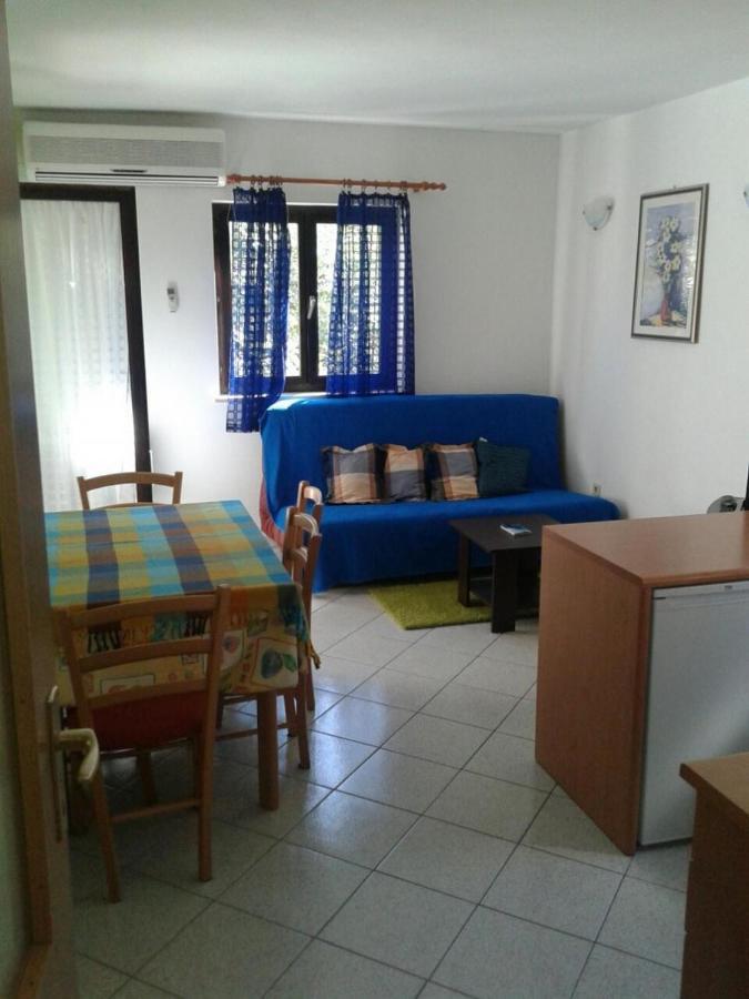 Apartments Magda Supetar Ngoại thất bức ảnh